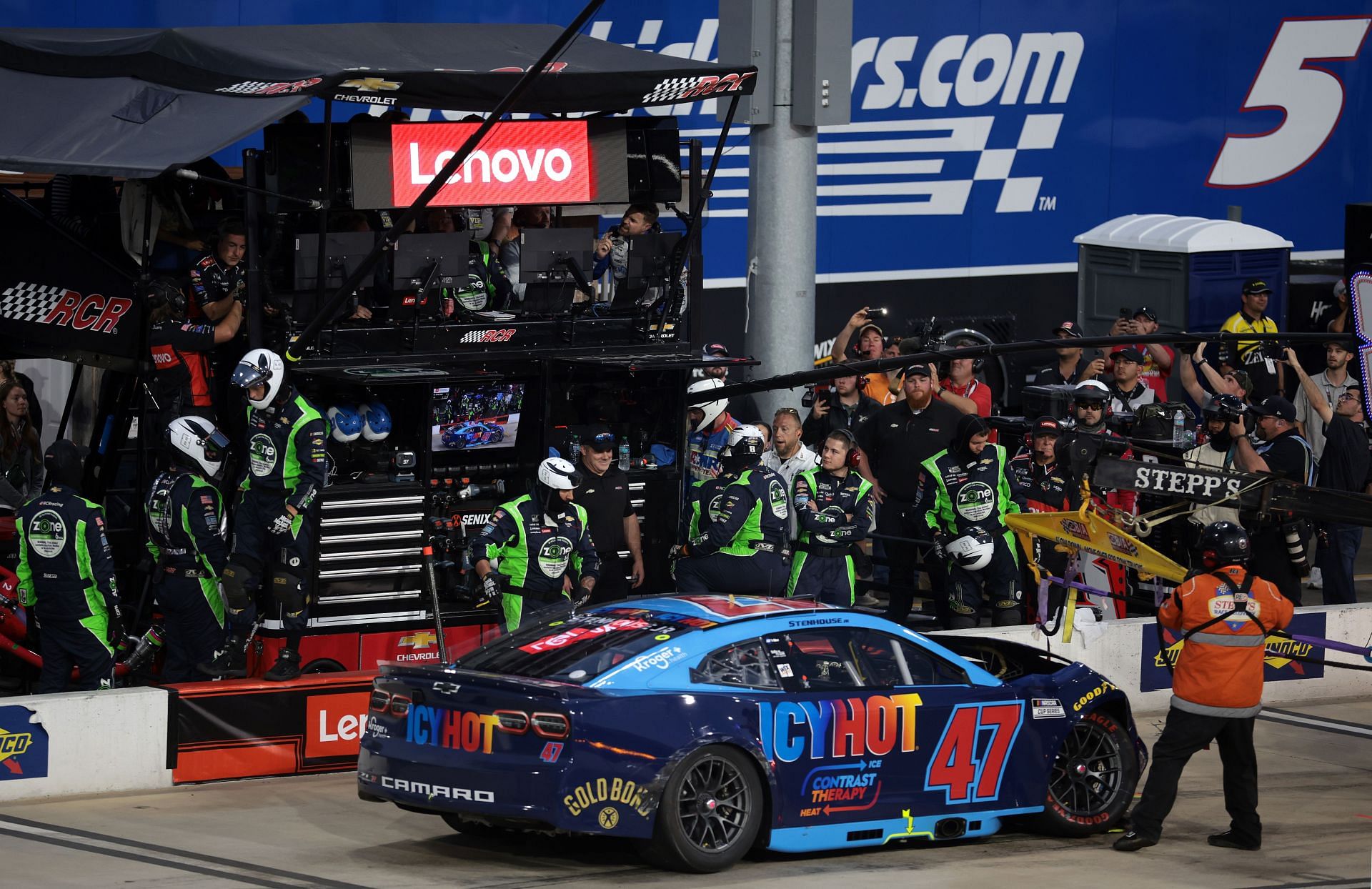 Ricky Stenhouse Jr. driving the #47 Chevy in the All-Star Race last year - Source: Getty